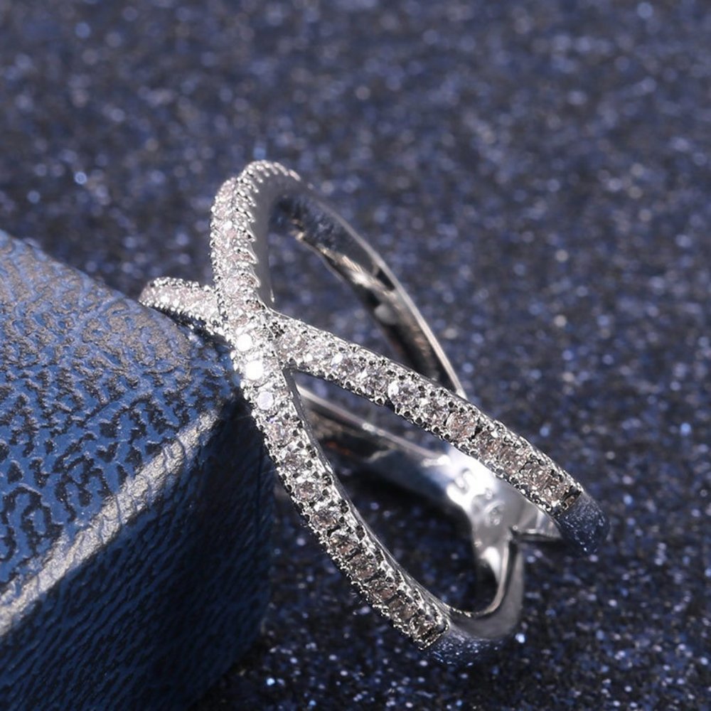 NEW 925 Silver Diamond Infinity Cross Ring - Picture 4 of 8